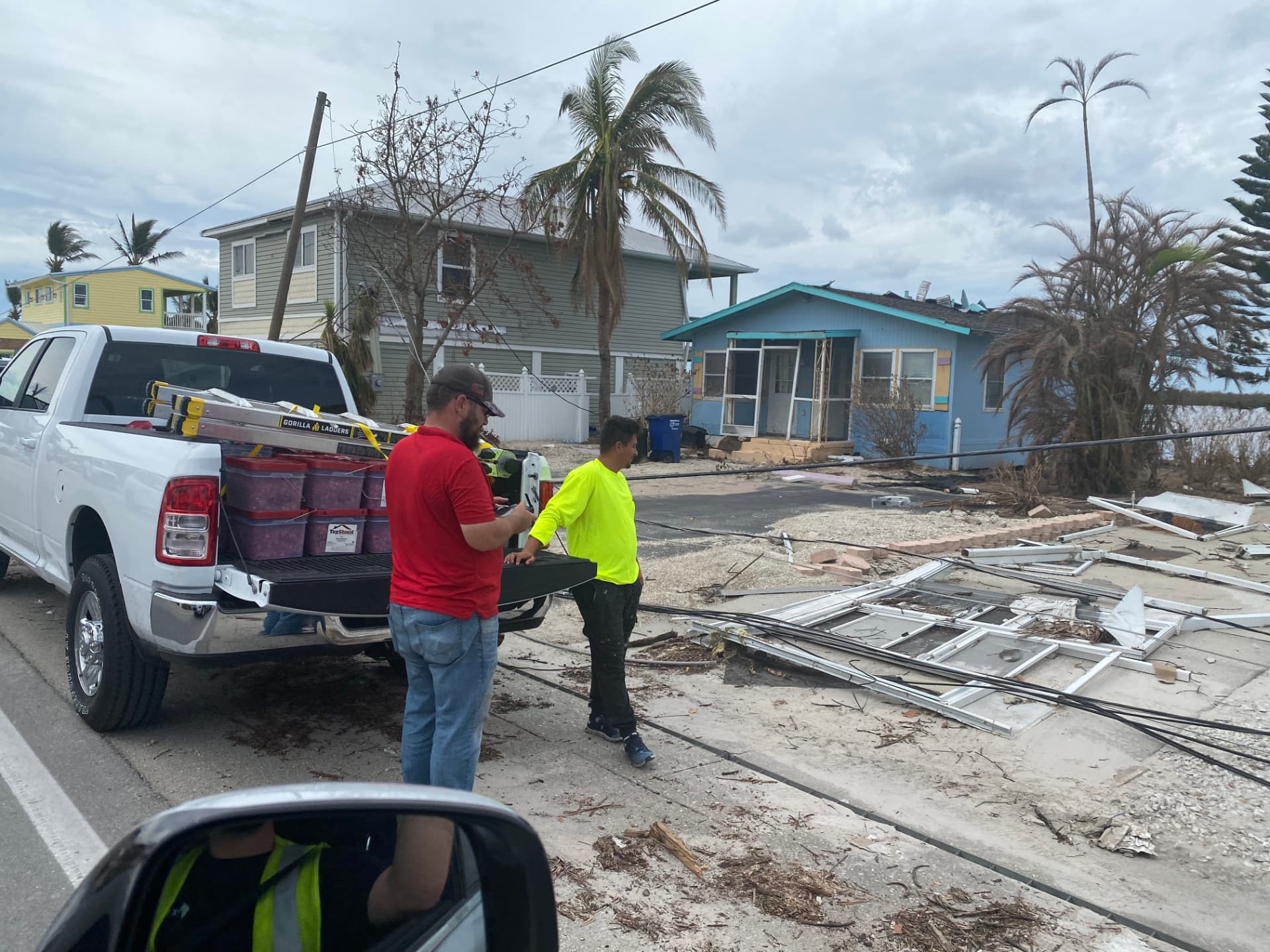 Unloading materials on site